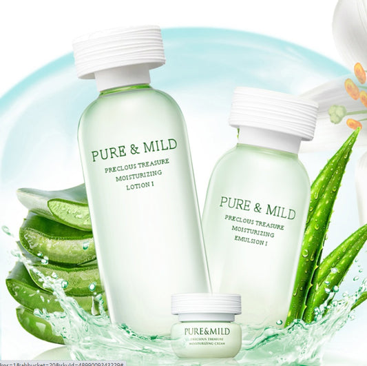 A Full Set Of Pure Natural Summer Refreshing Skin Care Products For Student Girls